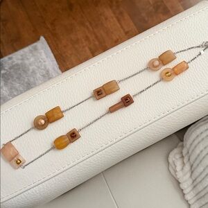 Necklace like new with light beads